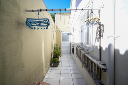 Casa à venda com 175m², 3 quartos e 2 vagas Casa à venda com 175m², 3 quartos e 2 vagasQuintal