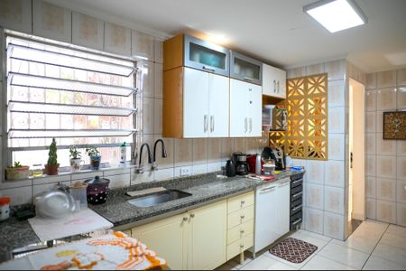 Casa à venda com 175m², 3 quartos e 2 vagas Casa à venda com 175m², 3 quartos e 2 vagasCozinha