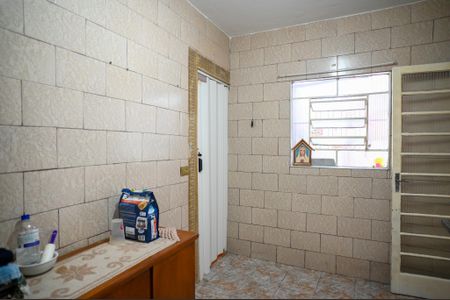 Casa à venda com 175m², 3 quartos e 2 vagas Casa à venda com 175m², 3 quartos e 2 vagasEdícula - Sala/Cozinha