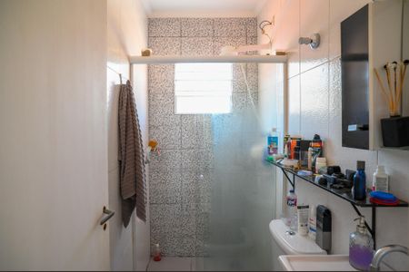 Casa à venda com 175m², 3 quartos e 2 vagas Casa à venda com 175m², 3 quartos e 2 vagasBanheiro Quarto 3 - Suite