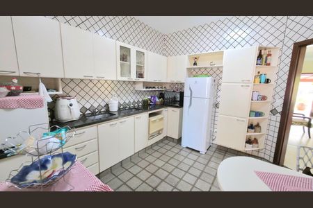 Casa à venda com 447m², 5 quartos e 4 vagas