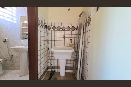 Casa à venda com 447m², 5 quartos e 4 vagas