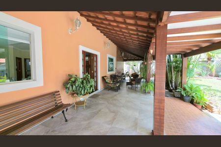 Casa à venda com 447m², 5 quartos e 4 vagas