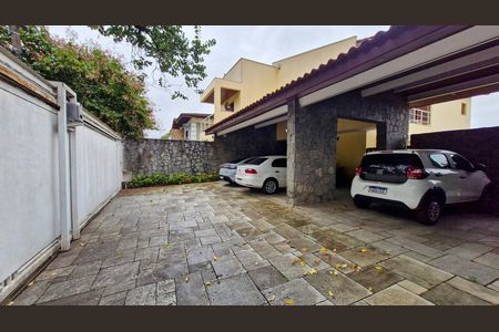 Casa à venda com 483m², 5 quartos e 5 vagas