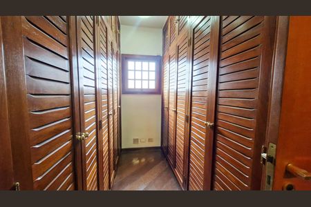Casa à venda com 483m², 5 quartos e 5 vagas