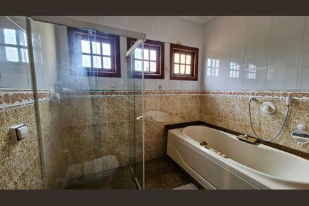 Casa à venda com 483m², 5 quartos e 5 vagas