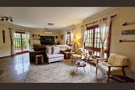 Casa à venda com 483m², 5 quartos e 5 vagas