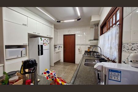 Casa à venda com 483m², 5 quartos e 5 vagas