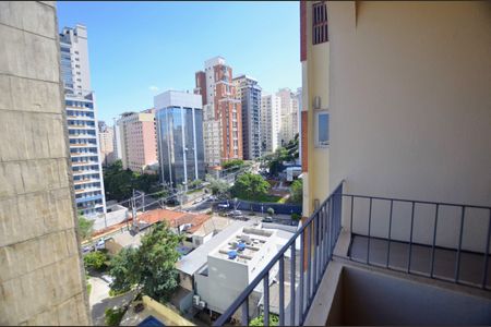 Apartamento à venda com 40m², 1 quarto e 1 vaga Apartamento à venda com 40m², 1 quarto e 1 vagaVaranda