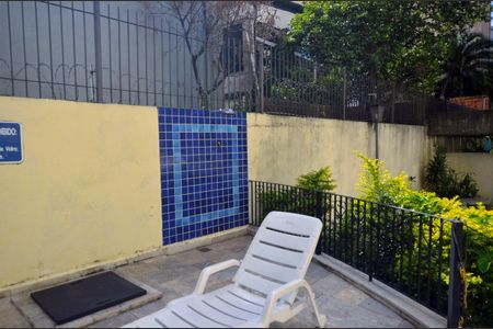 Apartamento à venda com 40m², 1 quarto e 1 vaga Apartamento à venda com 40m², 1 quarto e 1 vagaÁrea comum - Piscina