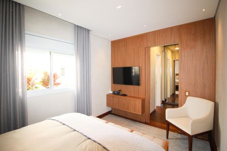 Apartamento à venda com 150m², 2 quartos e 2 vagasSuíte 1 