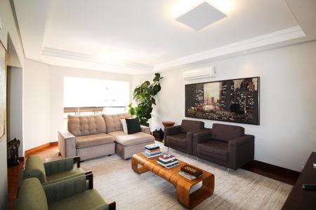 Sala de apartamento à venda com 2 quartos, 150m² em Vila Uberabinha, São Paulo