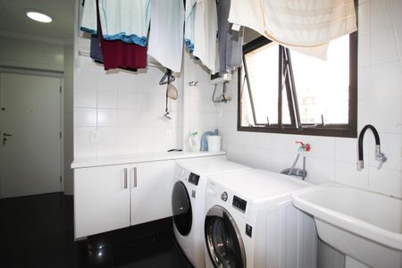 Apartamento à venda com 150m², 2 quartos e 2 vagasÁrea de Serviço