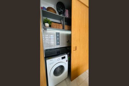 Apartamento à venda com 51m², 2 quartos e 1 vaga Apartamento à venda com 51m², 2 quartos e 1 vagaÁrea de Serviço