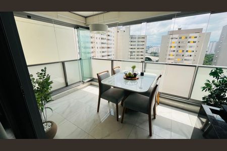 Apartamento à venda com 51m², 2 quartos e 1 vaga Apartamento à venda com 51m², 2 quartos e 1 vagaVaranda