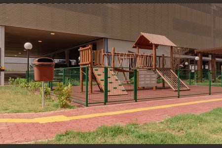 Apartamento para alugar com 64m², 2 quartos e 1 vaga Apartamento para alugar com 64m², 2 quartos e 1 vagaÁrea comum - Playground