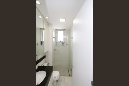 Apartamento à venda com 60m², 2 quartos e 2 vagasBanheiro da Suíte