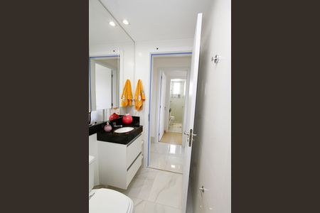 Apartamento à venda com 60m², 2 quartos e 2 vagasBanheiro Social