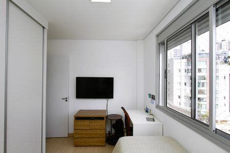 Apartamento à venda com 60m², 2 quartos e 2 vagasQuarto 1