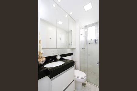Apartamento à venda com 60m², 2 quartos e 2 vagasBanheiro da Suíte