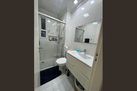 Banheiro de apartamento para alugar com 2 quartos, 45m² em Vila Prudente, São Paulo