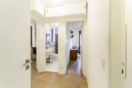 Apartamento à venda com 125m², 3 quartos e 2 vagasCorredor