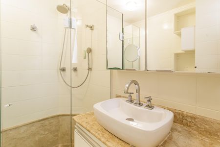 Apartamento à venda com 125m², 3 quartos e 2 vagasBanheiro da Suíte