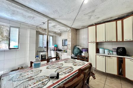 Casa à venda com 110m², 4 quartos e 2 vagas Casa à venda com 110m², 4 quartos e 2 vagasCozinha 1