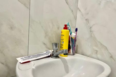 Casa à venda com 110m², 4 quartos e 2 vagas Casa à venda com 110m², 4 quartos e 2 vagasBanheiro 2