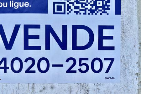 Casa à venda com 110m², 4 quartos e 2 vagas Casa à venda com 110m², 4 quartos e 2 vagasPlaquinha