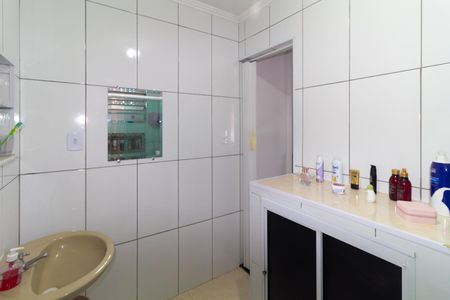 Casa à venda com 216m², 2 quartos e 2 vagasBanheiro da Suíte