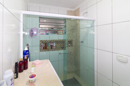 Casa à venda com 216m², 2 quartos e 2 vagasBanheiro da Suíte