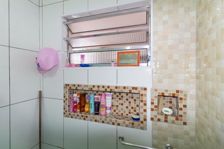 Casa à venda com 216m², 2 quartos e 2 vagasBanheiro da Suíte