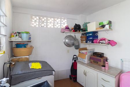 Casa à venda com 216m², 2 quartos e 2 vagasÁrea de Serviço