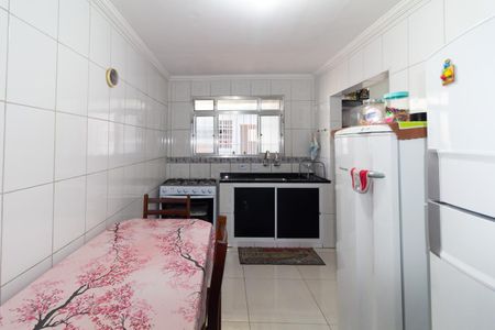 Casa à venda com 216m², 2 quartos e 2 vagasCozinha