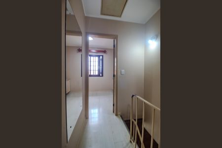 Casa de condomínio à venda com 56m², 2 quartos e 1 vagaCorredor