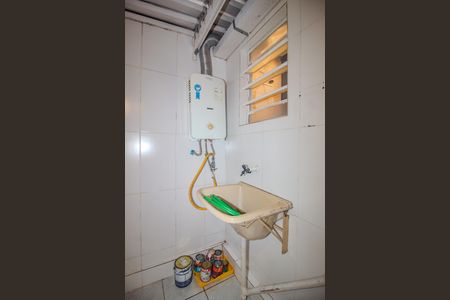 Casa de condomínio à venda com 56m², 2 quartos e 1 vagaArea de serviço