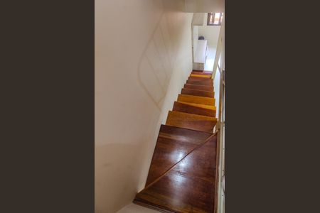 Casa de condomínio à venda com 56m², 2 quartos e 1 vagaCorredor