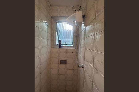 Casa para alugar com 225m², 4 quartos e 3 vagas Casa para alugar com 225m², 4 quartos e 3 vagasBanheiro social
