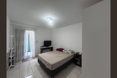 Casa para alugar com 225m², 4 quartos e 3 vagas Casa para alugar com 225m², 4 quartos e 3 vagasQuarto 2