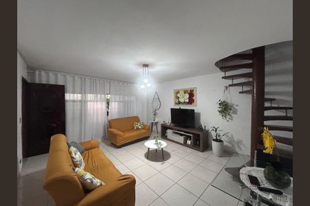 Sala  de casa à venda com 4 quartos, 225m² em Vila Santana, São Paulo