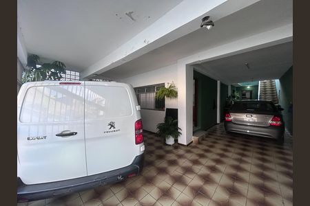 Casa para alugar com 225m², 4 quartos e 3 vagas Casa para alugar com 225m², 4 quartos e 3 vagasGaragem