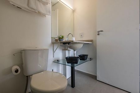 Studio para alugar com 27m², 1 quarto e sem vaga Studio para alugar com 27m², 1 quarto e sem vagaBanheiro