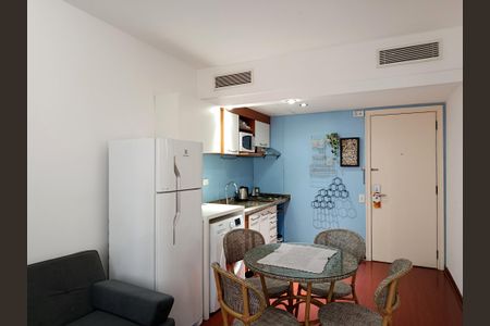 Apartamento à venda com 30m², 1 quarto e sem vaga Apartamento à venda com 30m², 1 quarto e sem vagaSala/Cozinha integrados