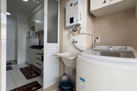 Apartamento à venda com 47m², 2 quartos e 1 vagaCozinha e Área de Serviço
