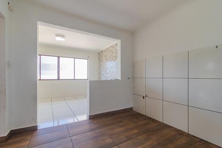 Casa para alugar com 100m², 2 quartos e sem vaga
