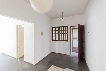 Casa à venda com 200m², 4 quartos e 1 vagaSala  (segunda andar)