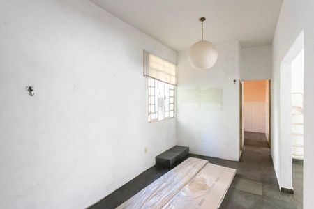 Casa à venda com 200m², 4 quartos e 1 vagaSala  (segunda andar)