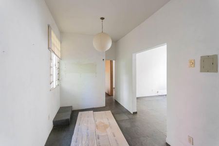 Casa à venda com 200m², 4 quartos e 1 vagaSala  (segunda andar)