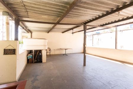 Casa à venda com 200m², 4 quartos e 1 vagaTerraço